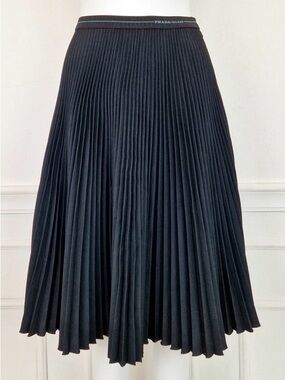 Prada Black Pleated Circle Midi Skirt with Logo Waistband size EU 40 / US 8